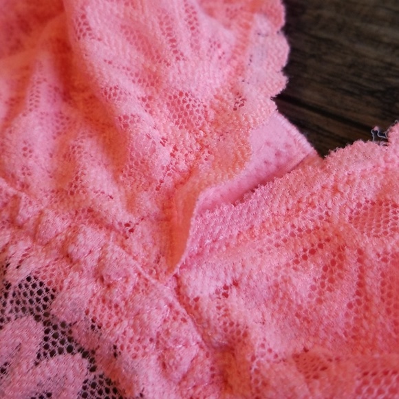 Victoria's Secret PINK Bralette Lace Coral Floral - Picture 4 of 8